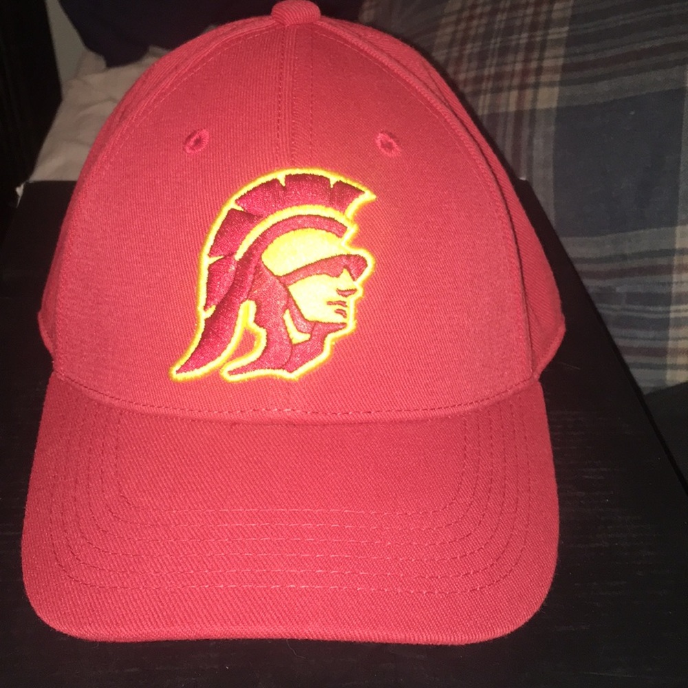 Red usc hat